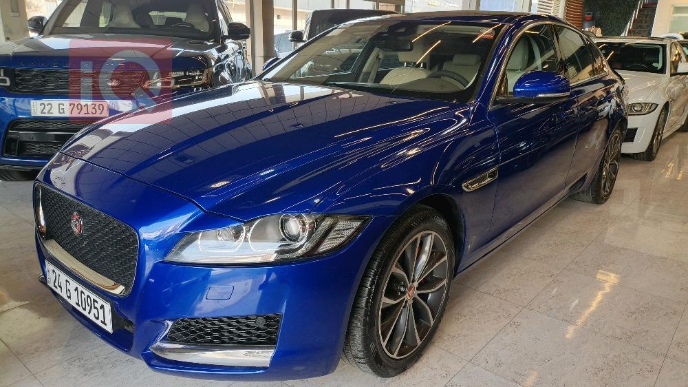 جاگوار XF
